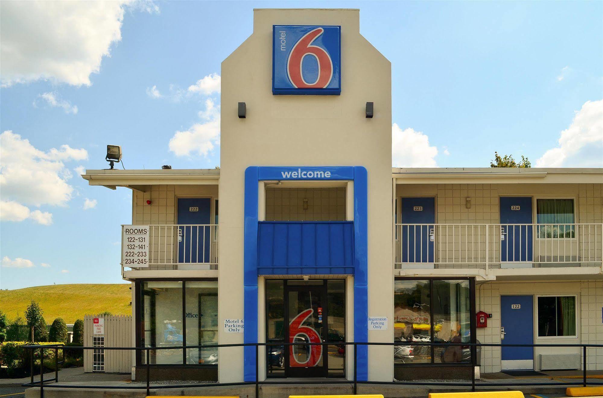Motel 6 Boston South - Брейнтрі Екстер'єр фото