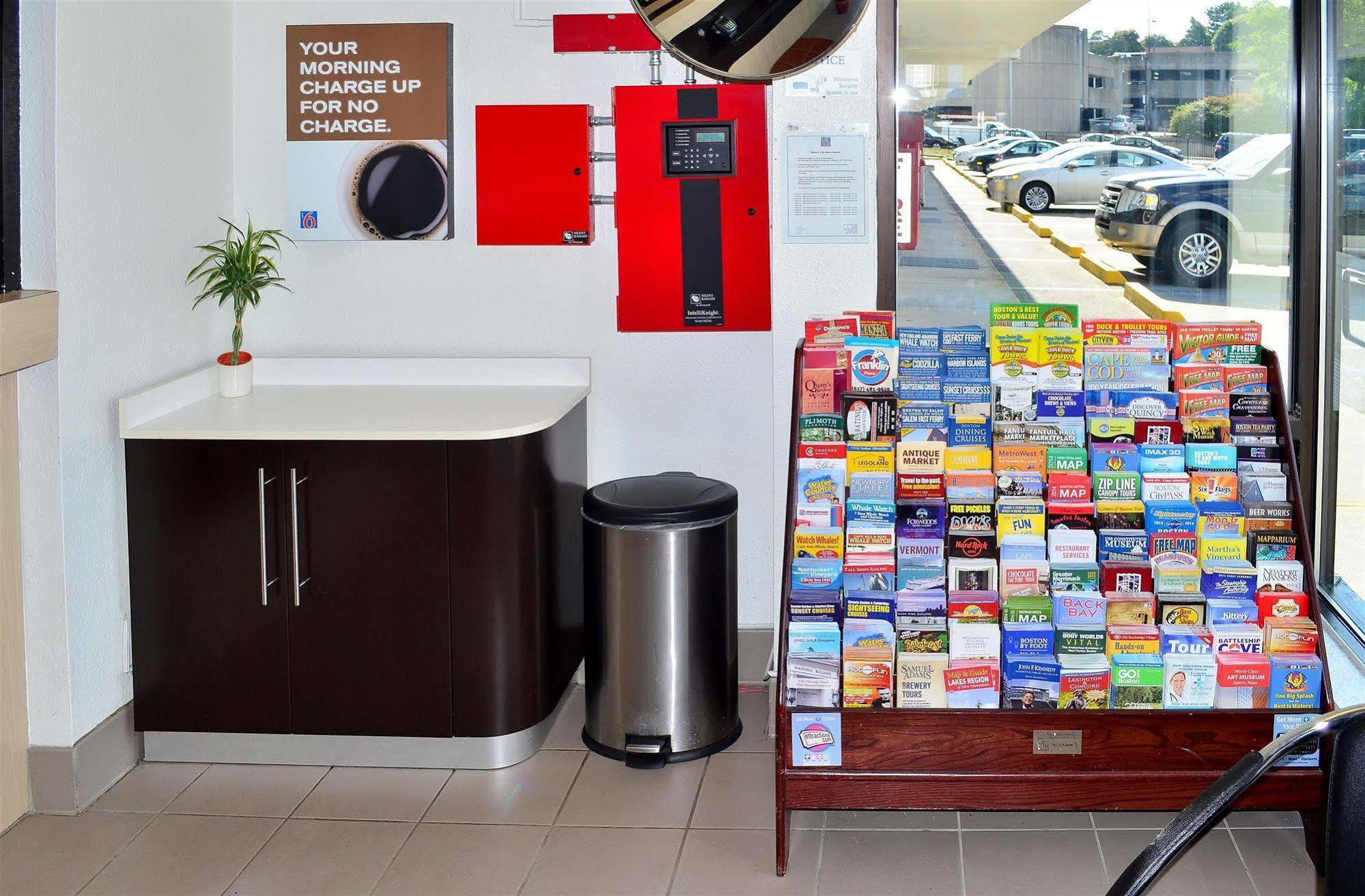 Motel 6 Boston South - Брейнтрі Екстер'єр фото